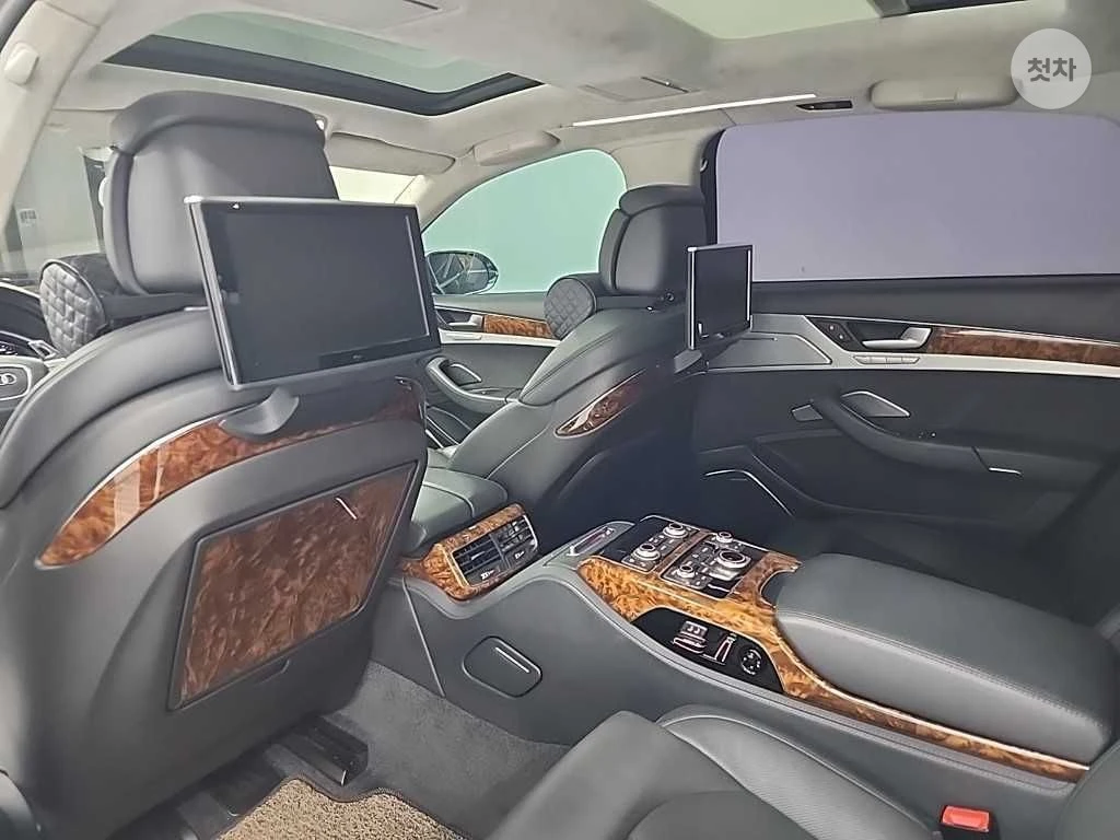 Audi A8 W12 LWB * FIRST CLASS* * КРАЙНА ЦЕНА* FULL, снимка 8 - Автомобили и джипове - 55896902