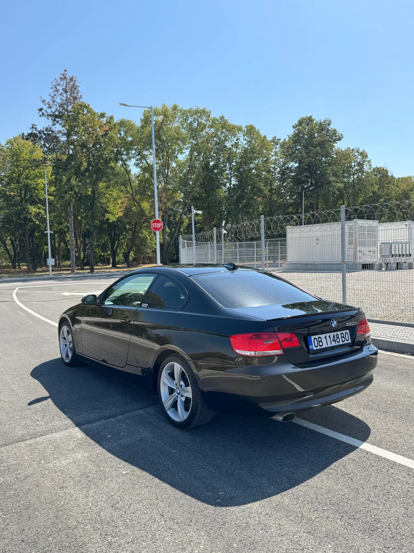 BMW 320 xDrive Автомат, снимка 2 - Автомобили и джипове - 55942083