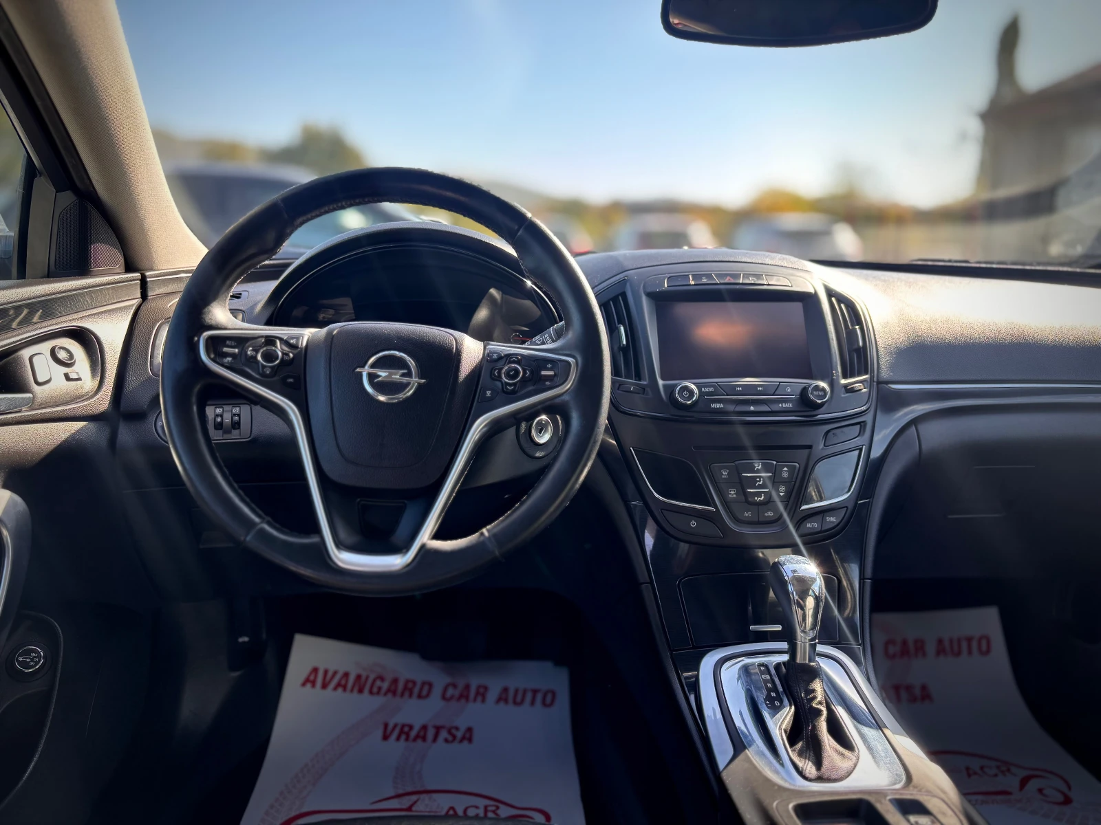 Opel Insignia Sports Tourer, снимка 11 - Автомобили и джипове - 56597464