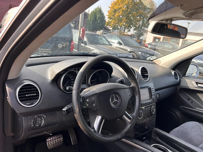 Mercedes-Benz ML 320 CDI AVTOMAT/NAVI/KOJA, снимка 11 - Автомобили и джипове - 47764520