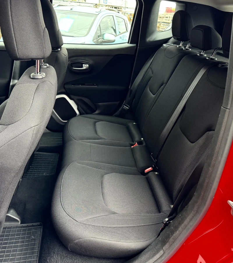 Jeep Renegade 74000км, снимка 12 - Автомобили и джипове - 51942951