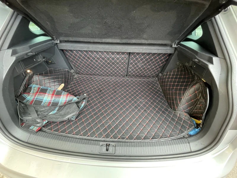 VW Tiguan VW Tiguan NF Highline 2.0TDI DSG SCR BMT 4M R-Line, снимка 10 - Автомобили и джипове - 52498493