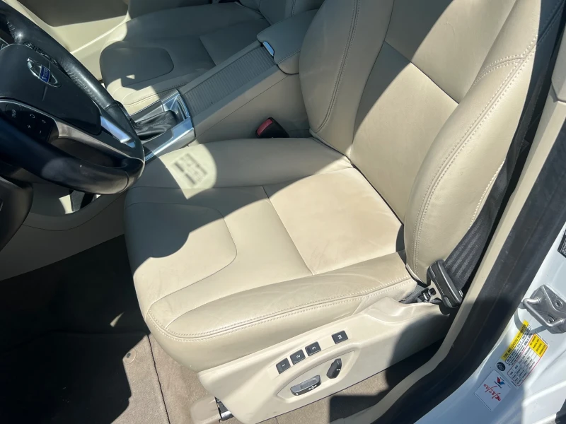 Volvo XC60 T5, снимка 10 - Автомобили и джипове - 52417143