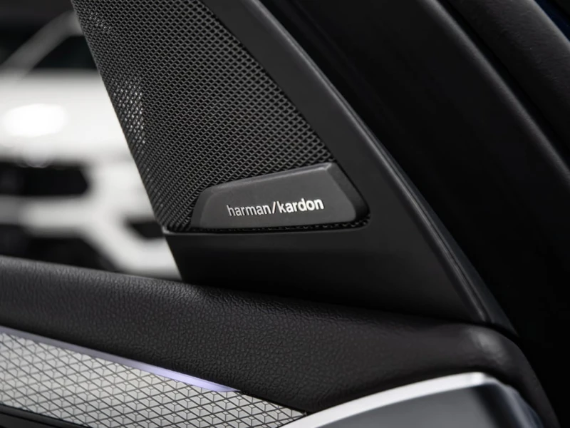 BMW X3 * xDrive30i HEADS UP BLIND SPOTS NAVI REAR CAMERA , снимка 15 - Автомобили и джипове - 52829552