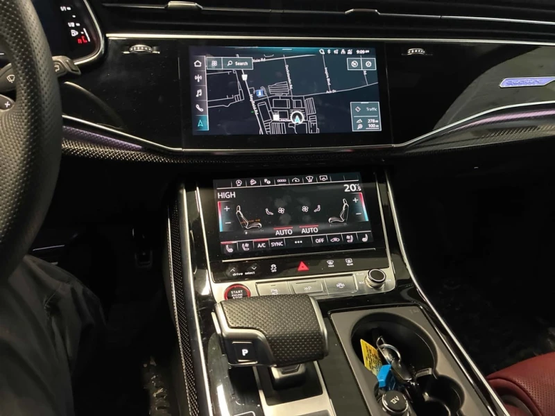 Audi SQ7 4.0 TFSI quattro  CARFAX, снимка 9 - Автомобили и джипове - 53302353