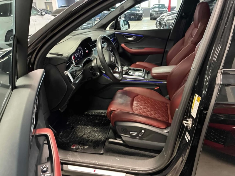 Audi SQ7 4.0 TFSI quattro  CARFAX, снимка 5 - Автомобили и джипове - 53302353
