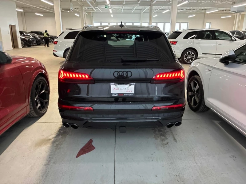 Audi SQ7 4.0 TFSI quattro  CARFAX, снимка 4 - Автомобили и джипове - 53302353