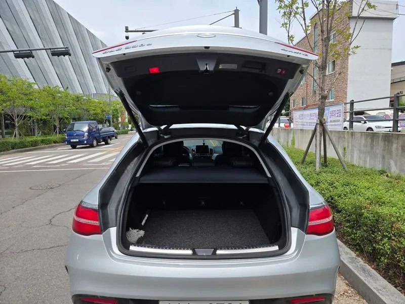 Mercedes-Benz GLE 350 D 4Matic Coupe - САМО 30% АВАНС, снимка 5 - Автомобили и джипове - 55485447