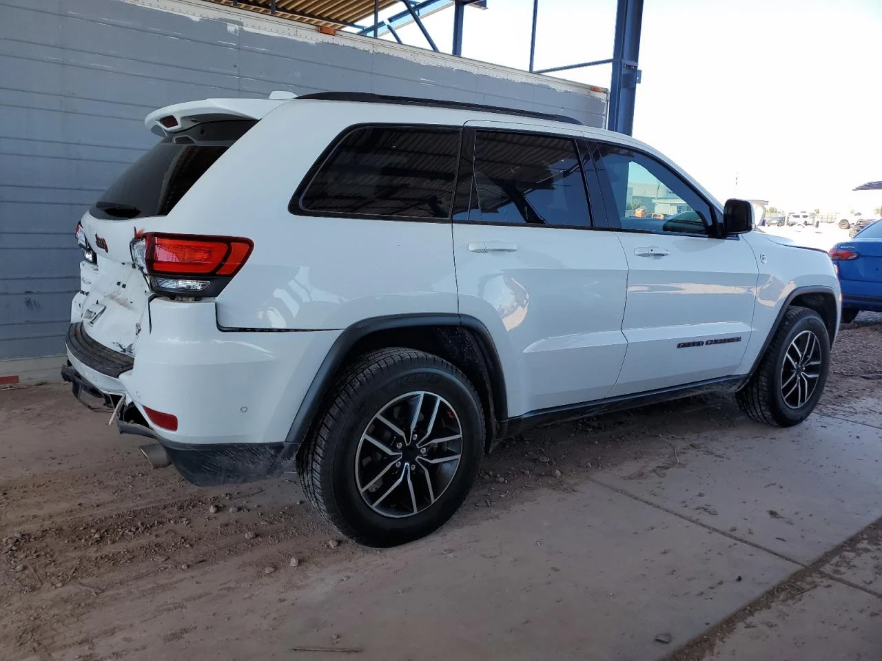 Jeep Grand cherokee TRAILHAWK 8ZF* Distronic* Пано*  - изображение 3