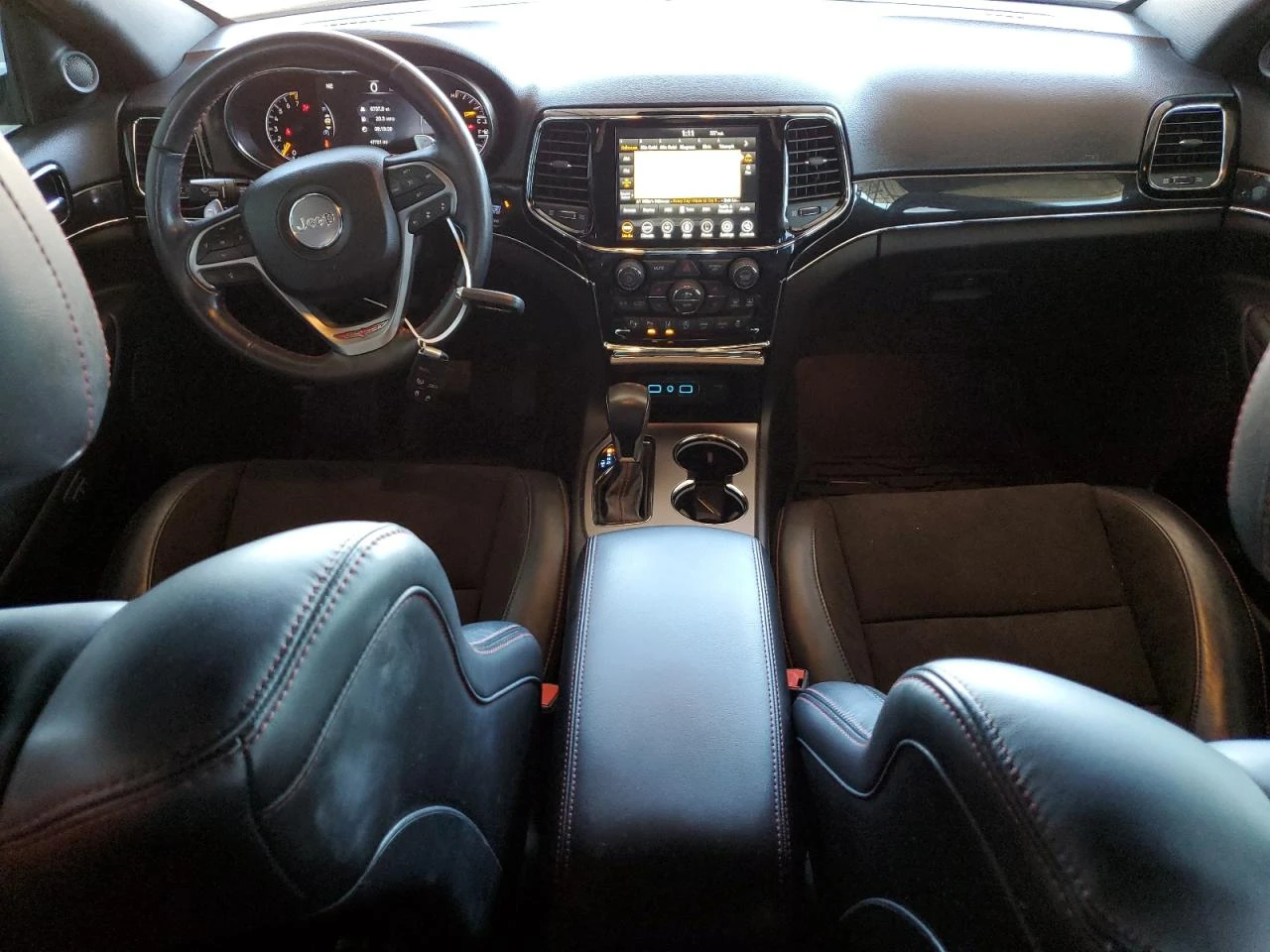 Jeep Grand cherokee TRAILHAWK 8ZF* Distronic* Пано*  - изображение 7