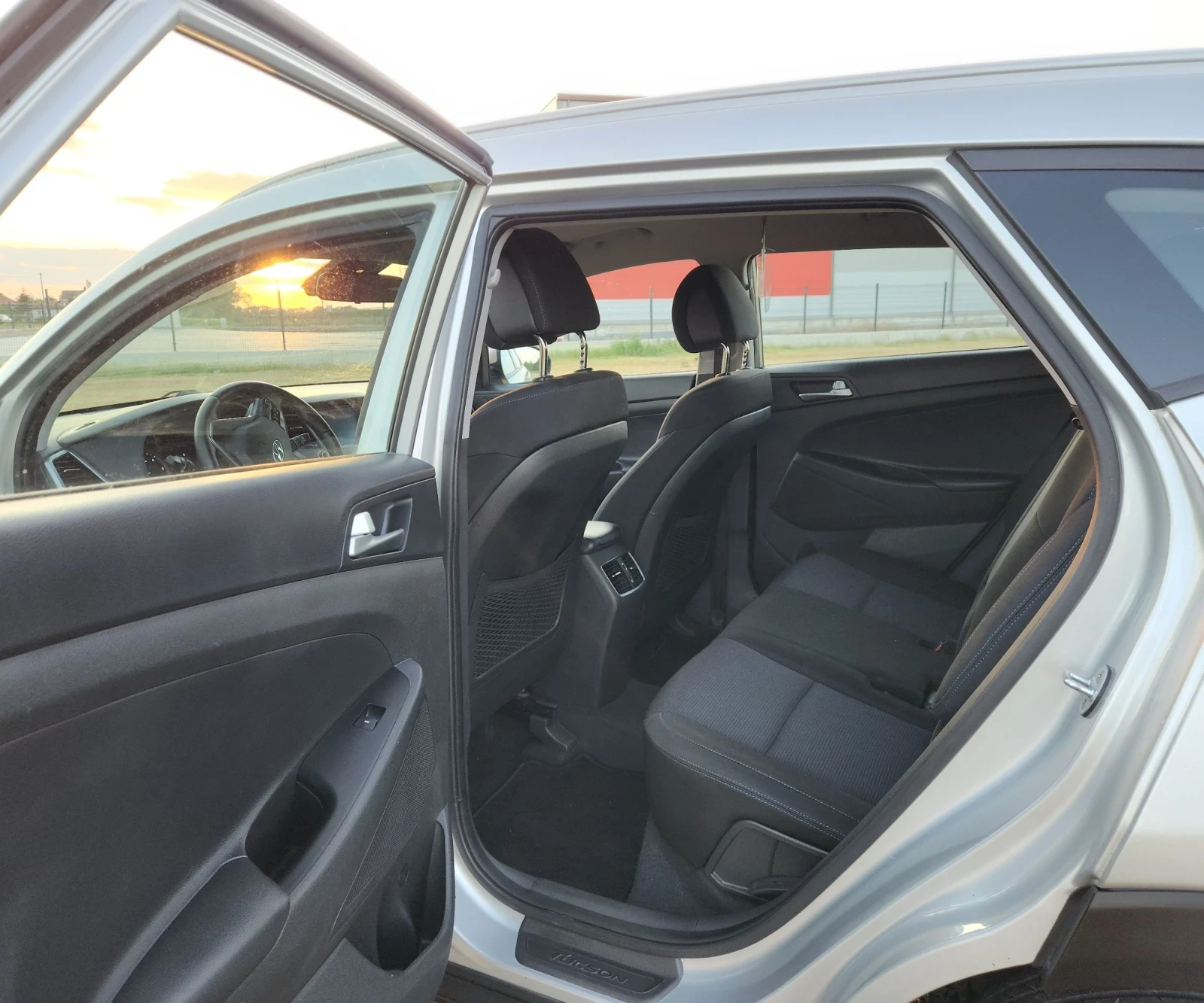 Hyundai Tucson TOP 2.0 136кс. - изображение 9