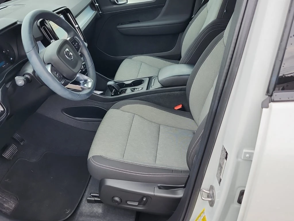 Volvo XC40  - изображение 5