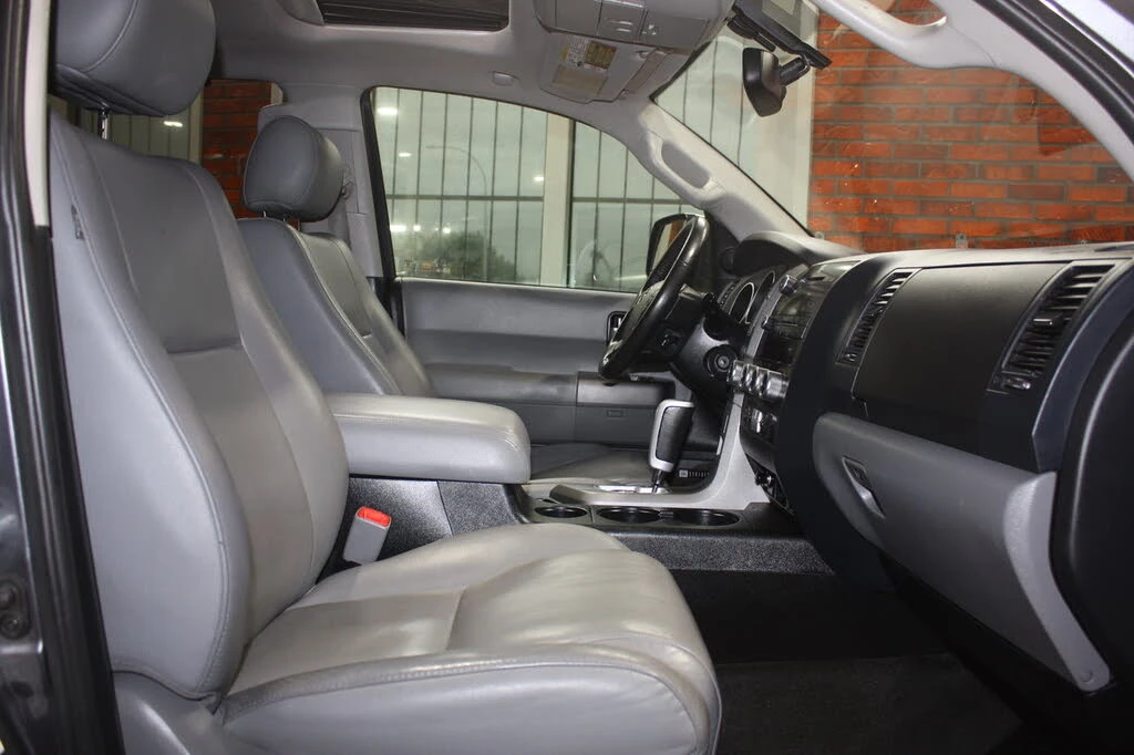 Toyota Sequoia Limited CRUISE CONTROL* ПОДГРЕВ* KEYLESS*  - изображение 9