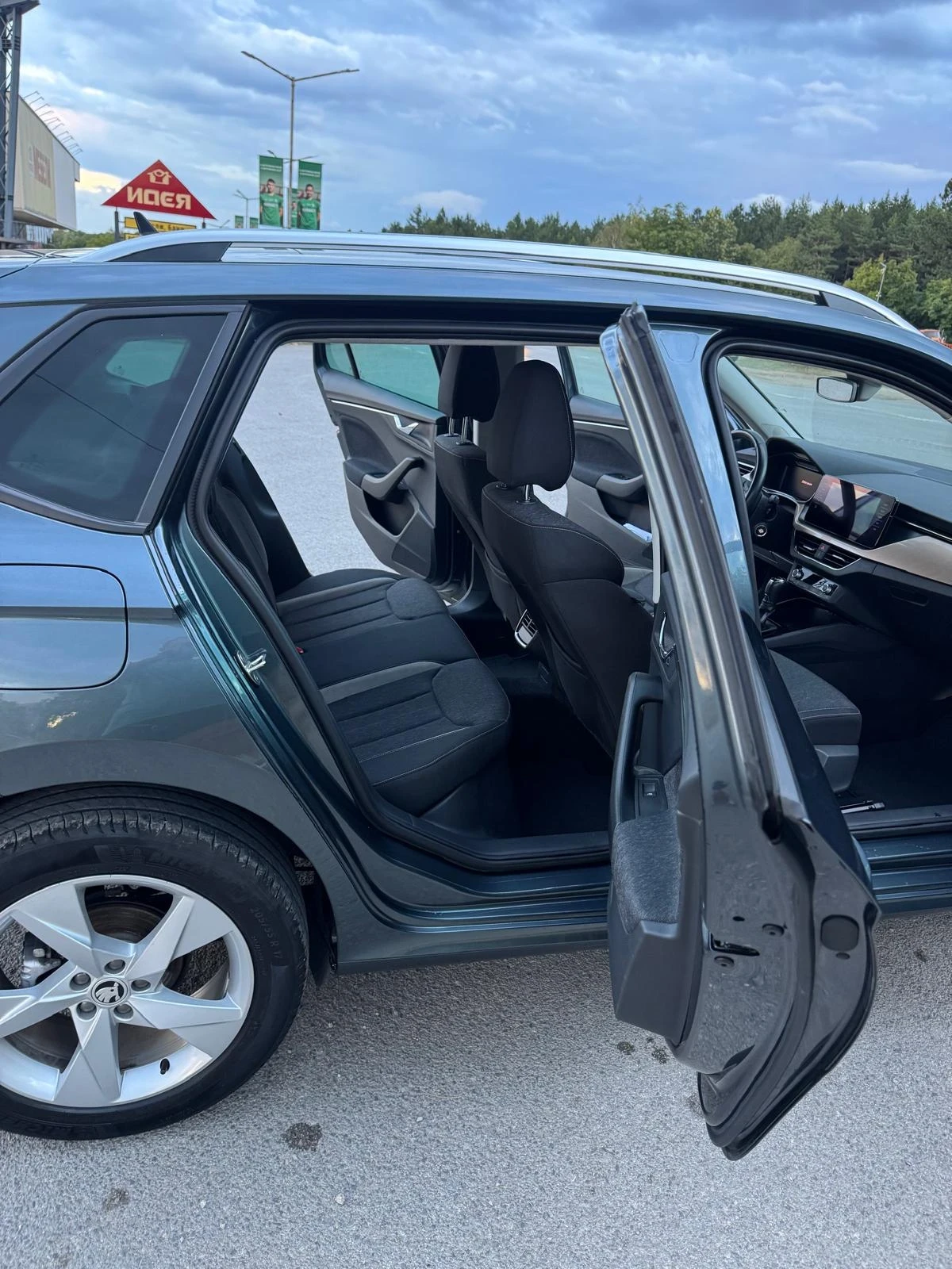 Skoda Kamiq KEYLESS/ ДИГИТАЛНО ТАБЛО / АВТОМАТИК - изображение 7