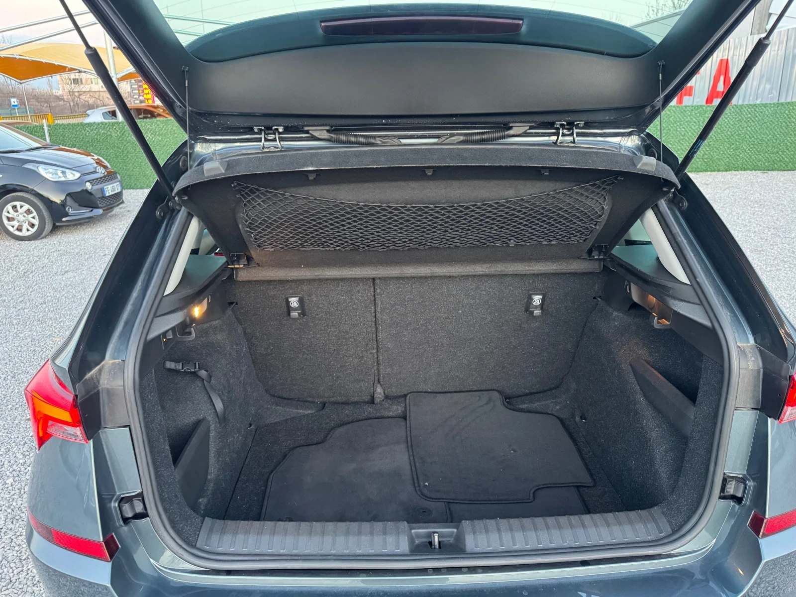 Skoda Kamiq KEYLESS/ ДИГИТАЛНО ТАБЛО / АВТОМАТИК, снимка 11 - Автомобили и джипове - 52217697