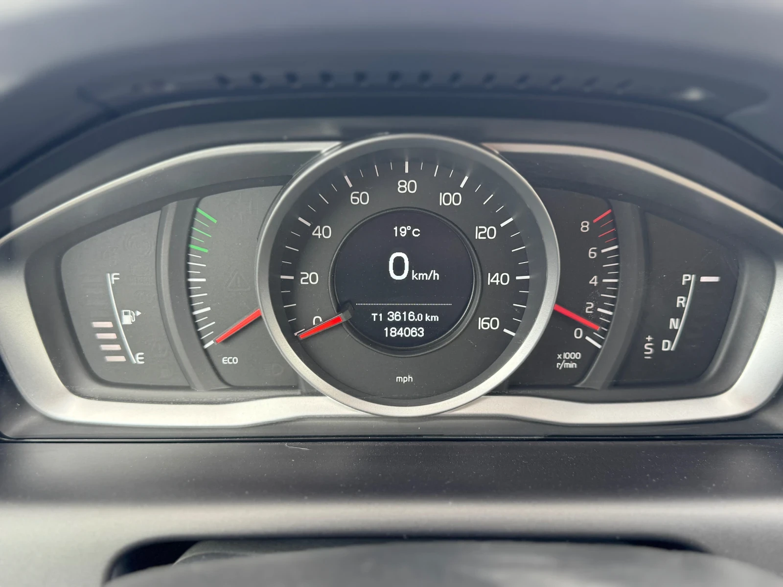 Volvo XC60 T5, снимка 13 - Автомобили и джипове - 52417143