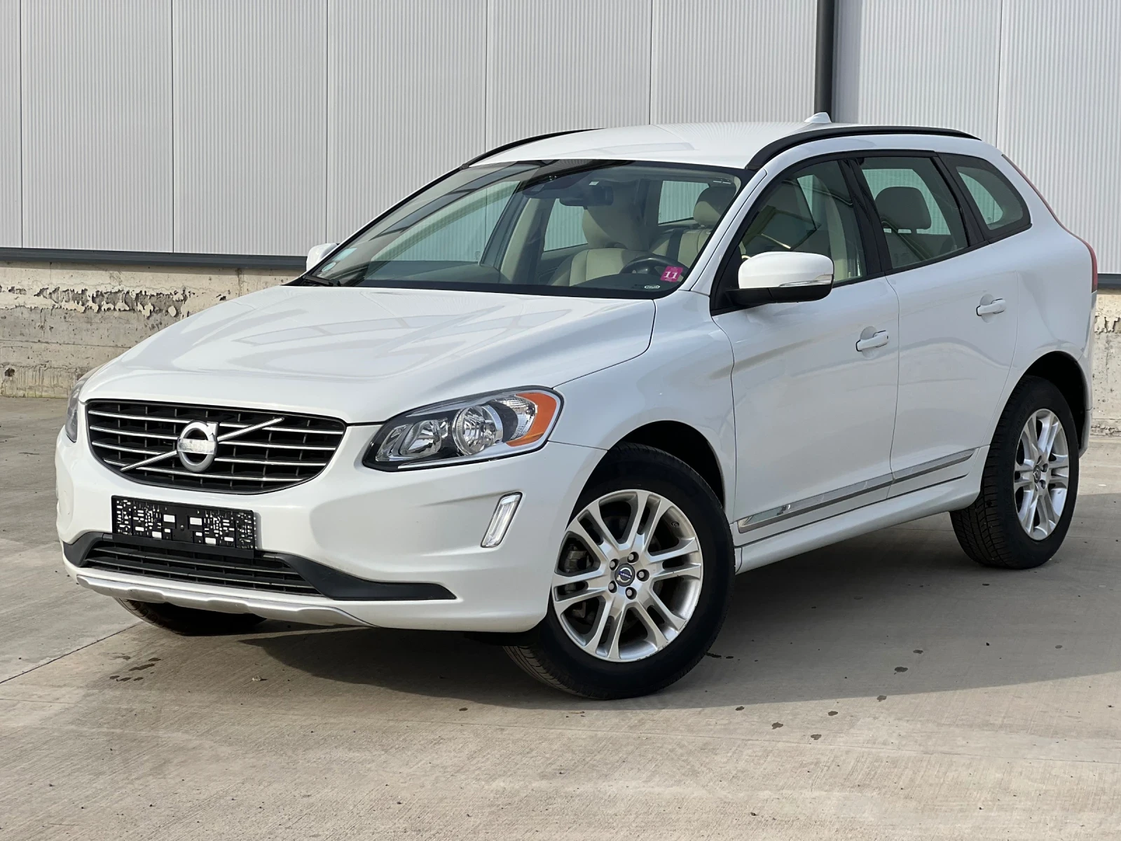 Volvo XC60 T5 - изображение 3