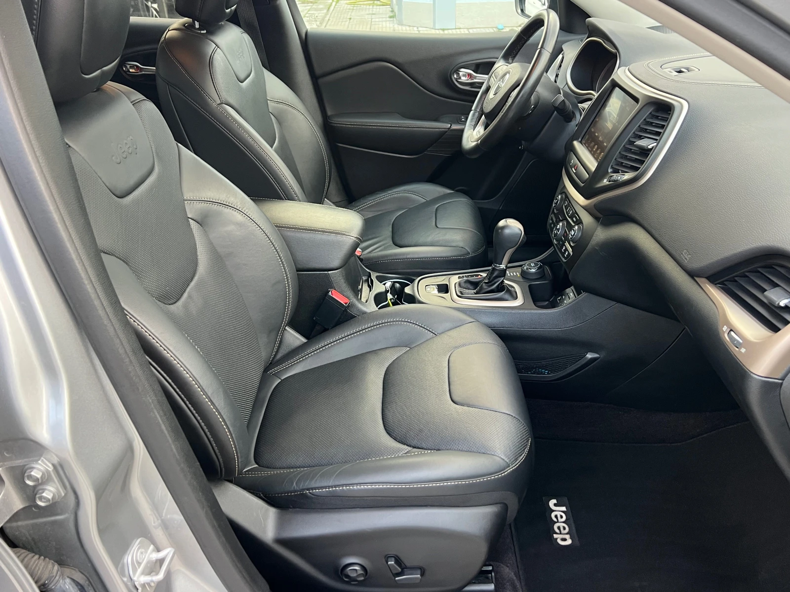 Jeep Cherokee 2.2MJT, 4WD, LIMITED-FULL SERVICE-KATO HOB-������! | Mobile.bg � ����������� 10