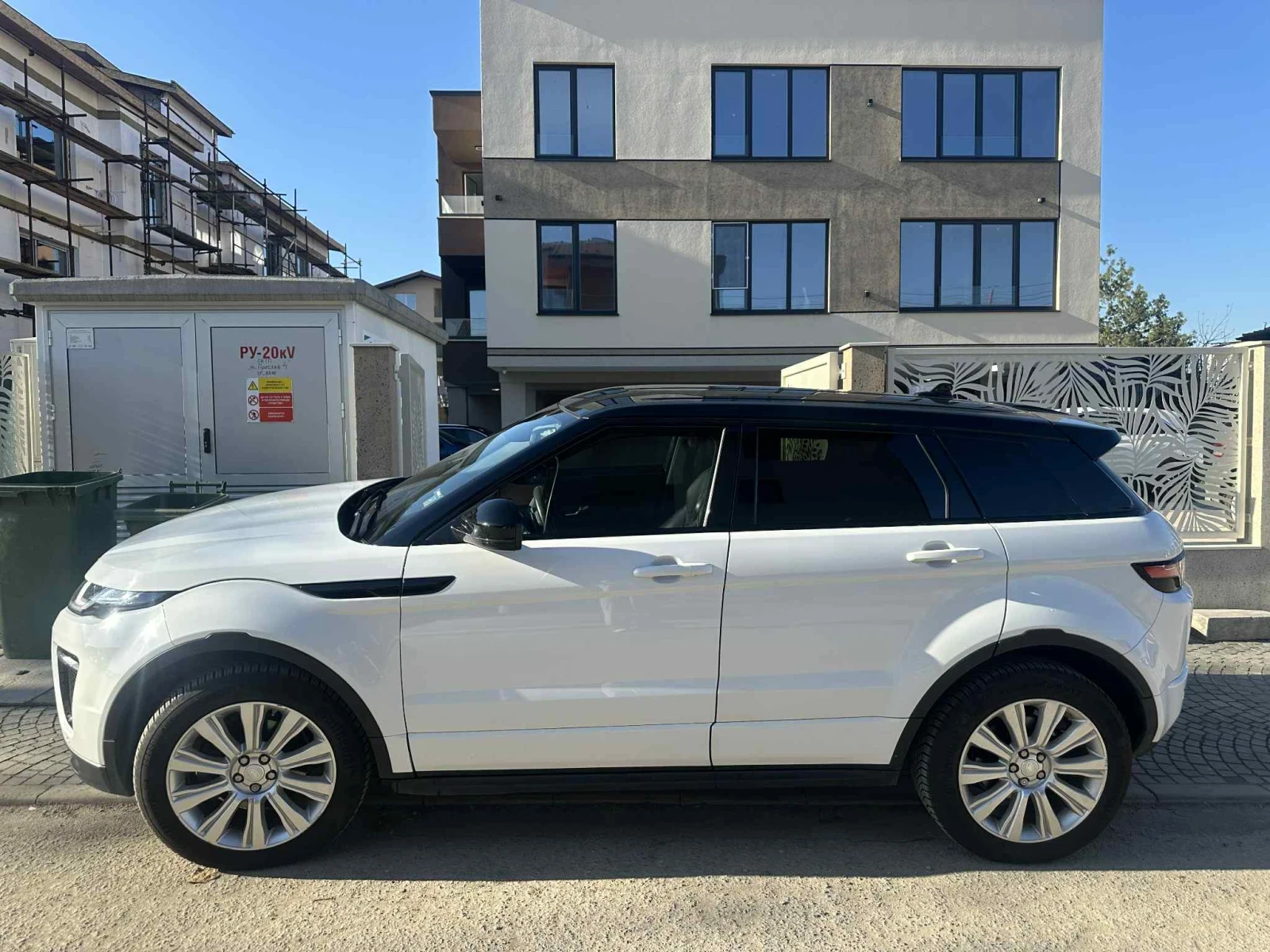Land Rover Range Rover Evoque R-Dinamic, 4?4, 9 скорости, 210к.с - изображение 5