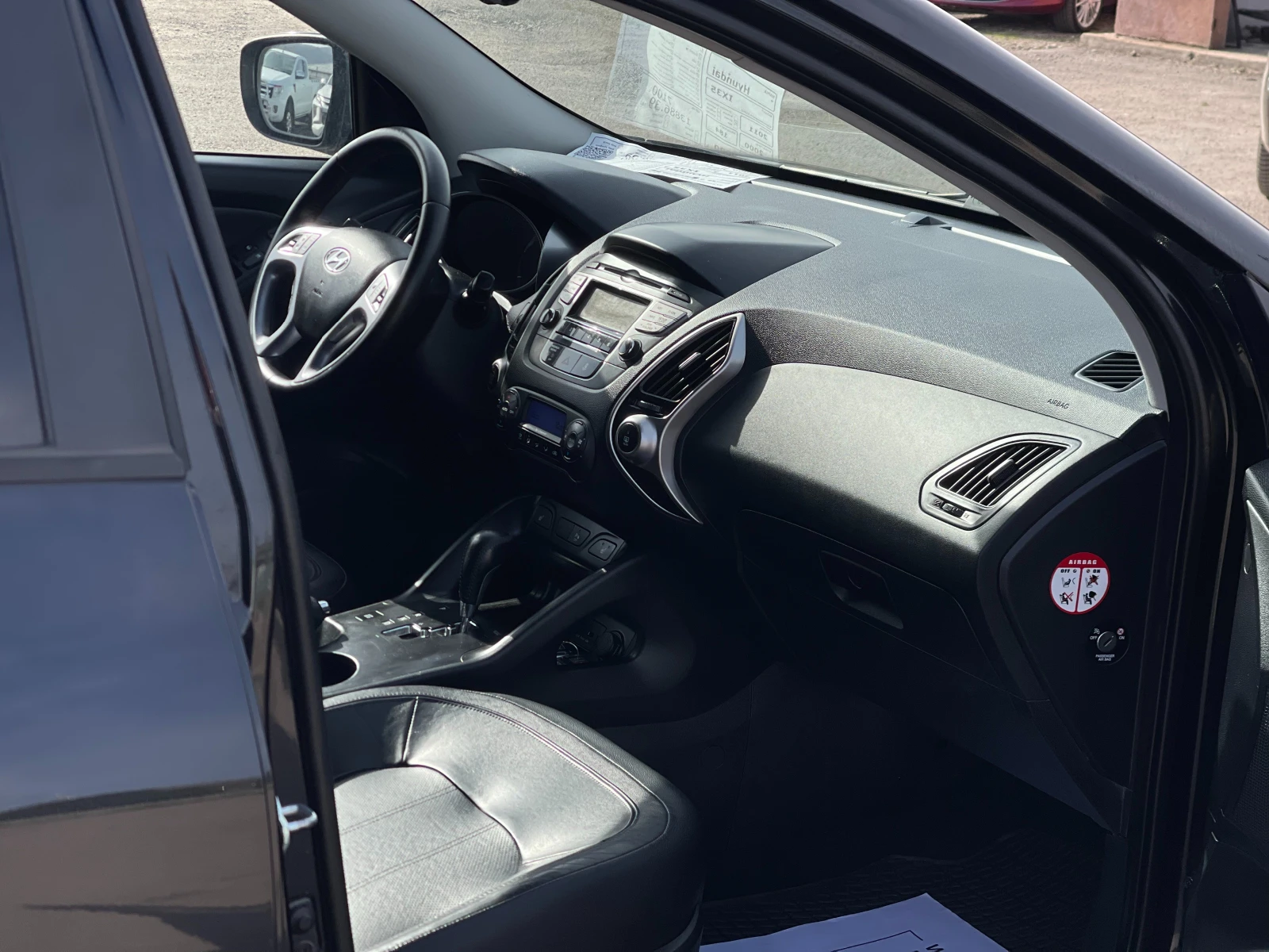 Hyundai IX35 2.0CRDi 4x4, снимка 10 - Автомобили и джипове - 53230227