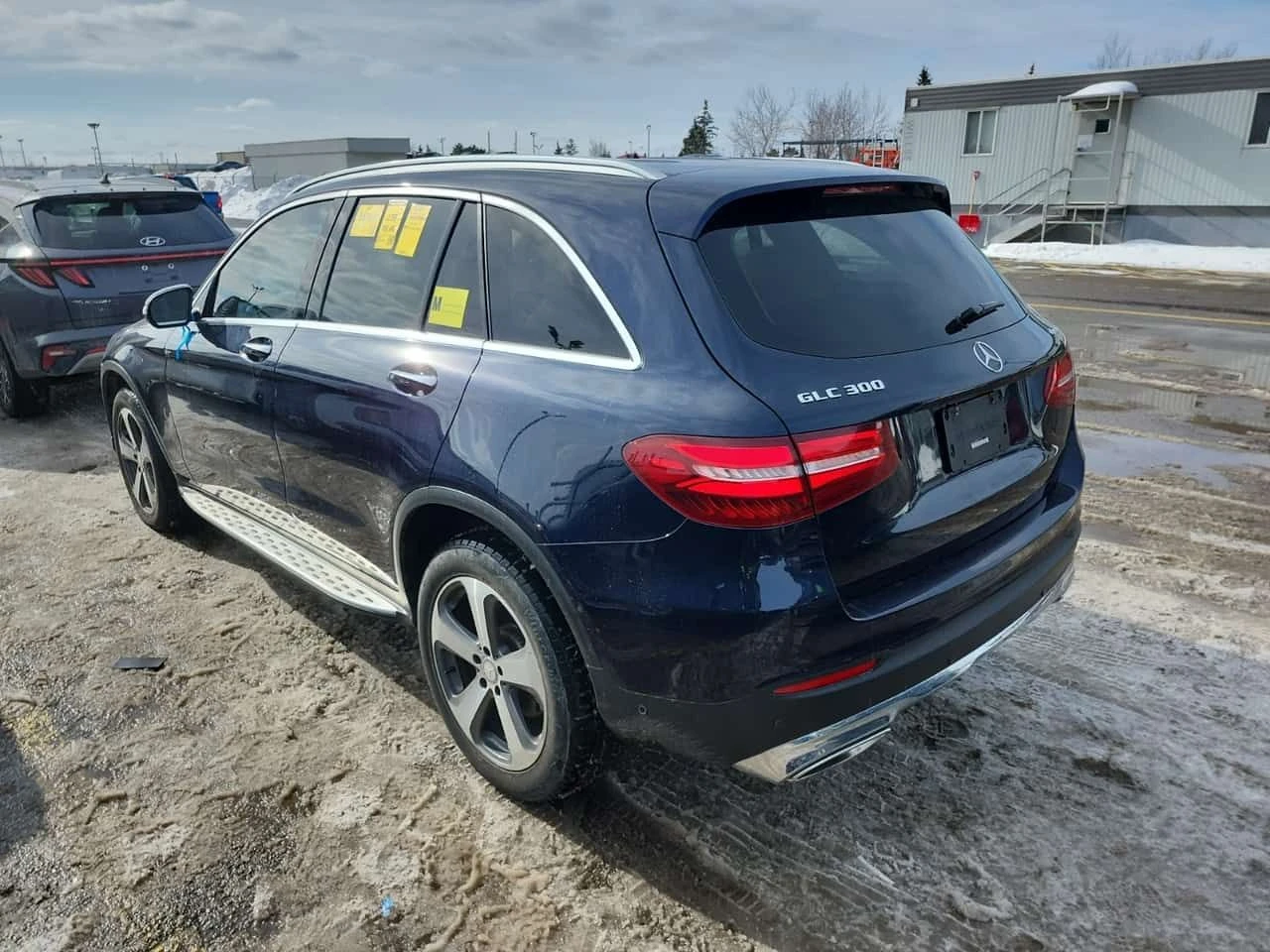 Mercedes-Benz GLC * 300 * * ПАНОРАМА* * МОНИТОР ЗА МЪРТВА ТОЧКА*  - изображение 4
