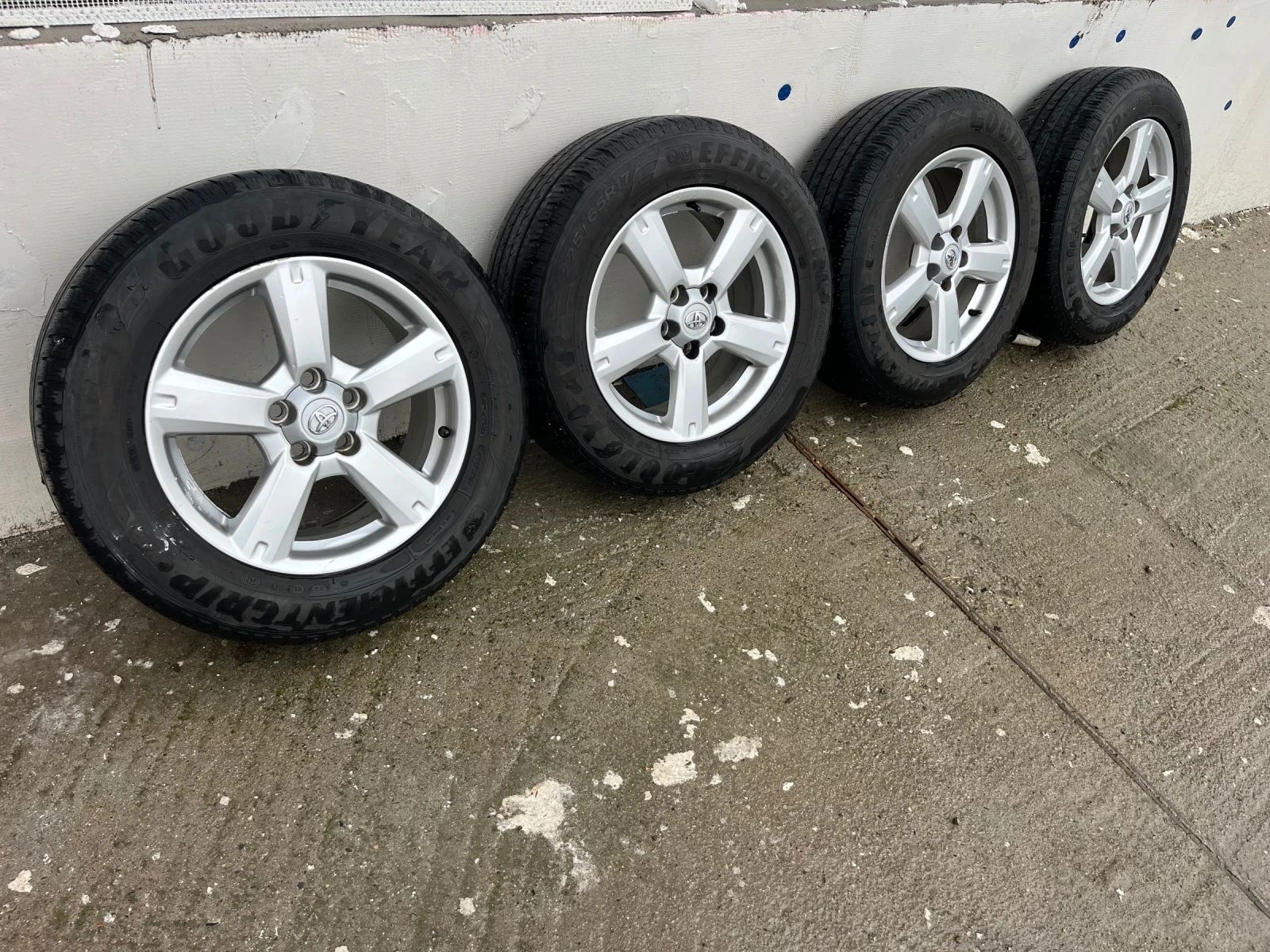 Toyota Rav4 2.0 Benzin 4x4 TOP !!!, снимка 14 - Автомобили и джипове - 54003701