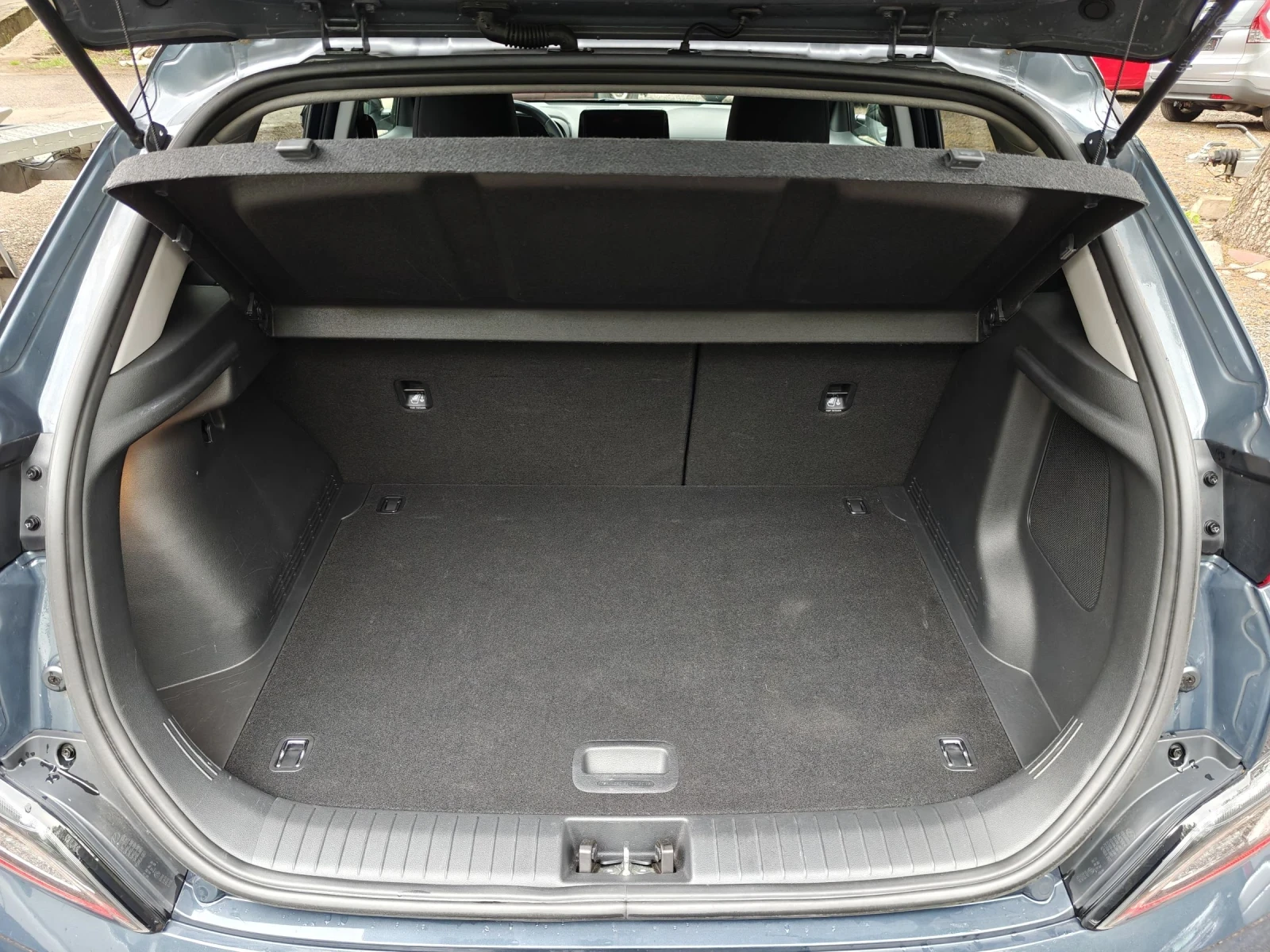 Hyundai Kona 64 KWH, снимка 16 - Автомобили и джипове - 54642508