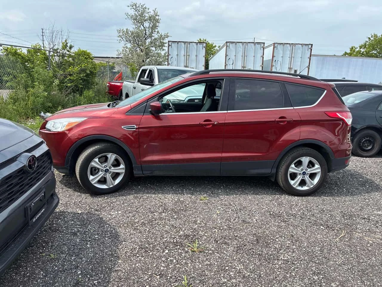 Ford Escape * SE * АВТОКРЕДИТ БЕЗ ПЪРВОНАЧАЛНА ВНОСКА* , снимка 2 - Автомобили и джипове - 54903476
