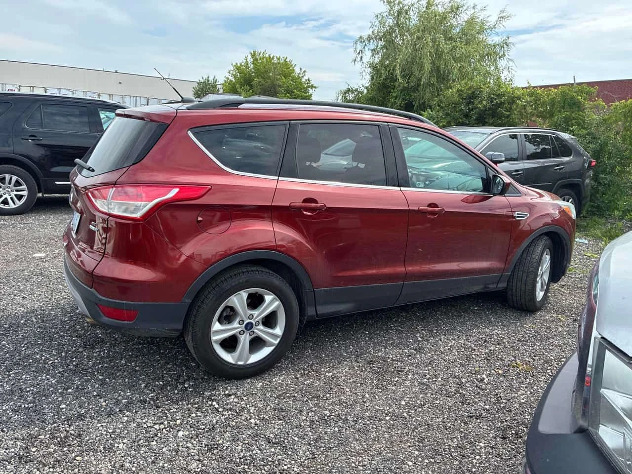 Ford Escape * SE * АВТОКРЕДИТ БЕЗ ПЪРВОНАЧАЛНА ВНОСКА* , снимка 3 - Автомобили и джипове - 54903476