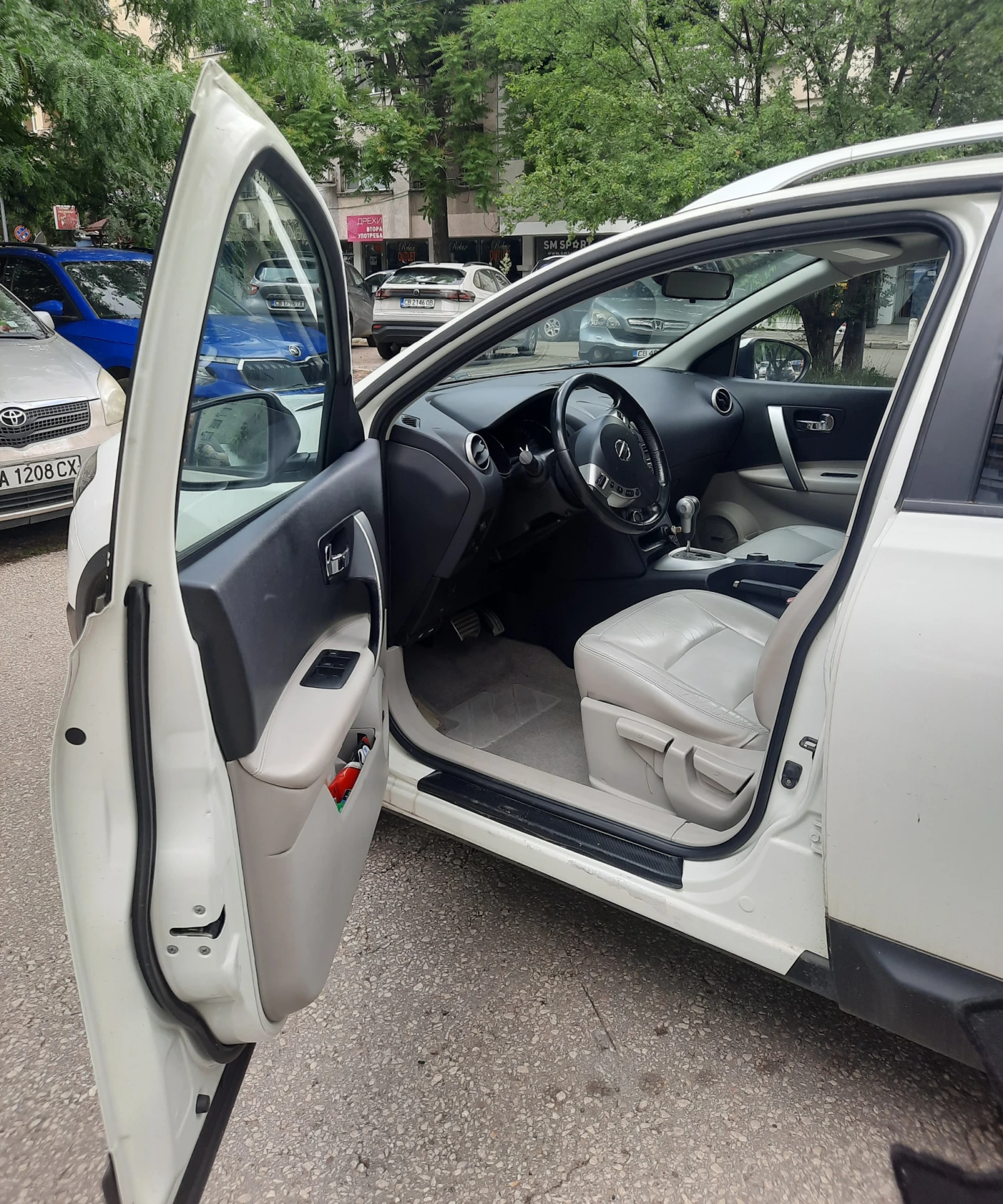 Nissan Qashqai + 2, снимка 9 - Автомобили и джипове - 55051691
