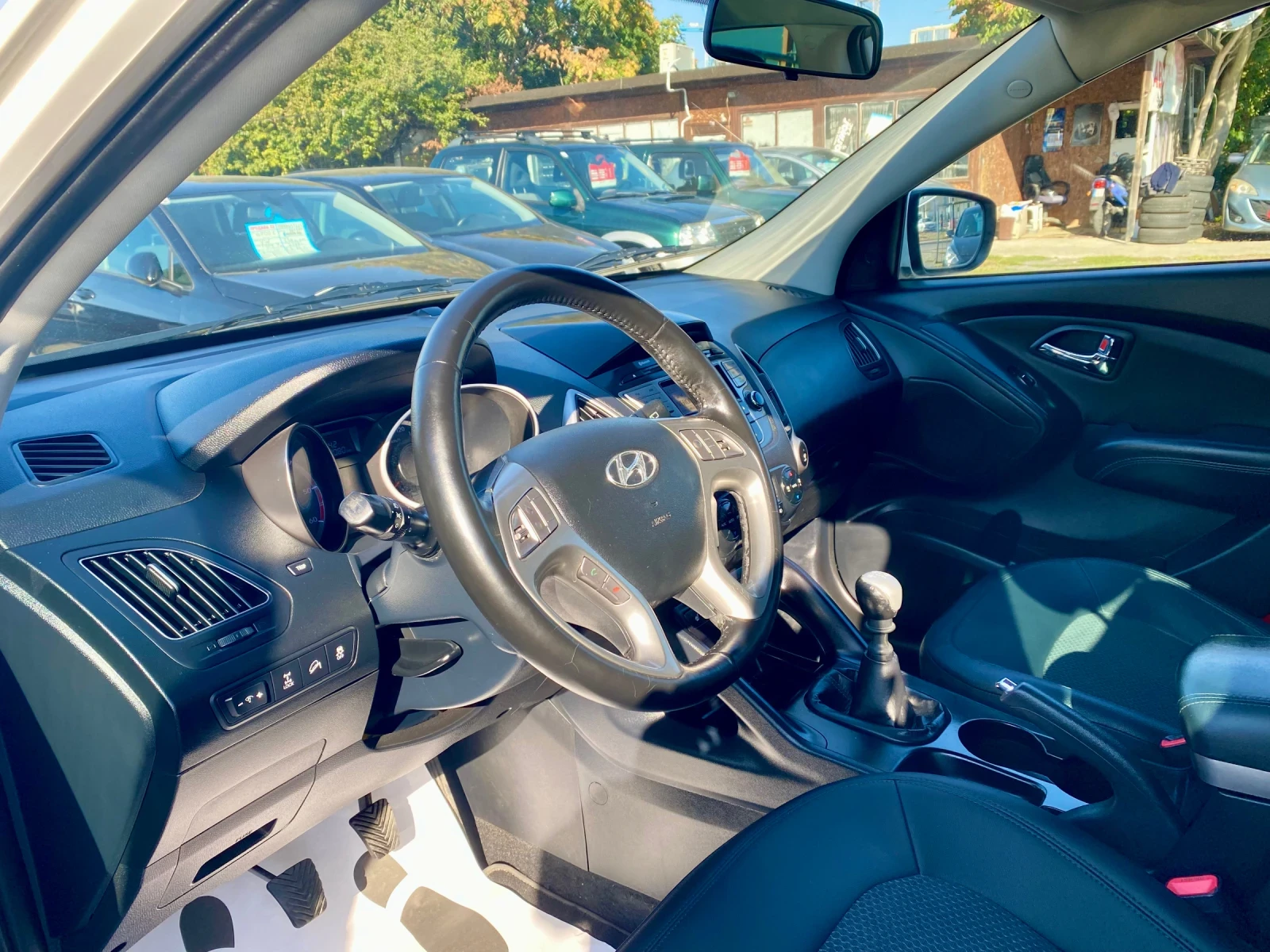 Hyundai IX35, снимка 8 - Автомобили и джипове - 56137541
