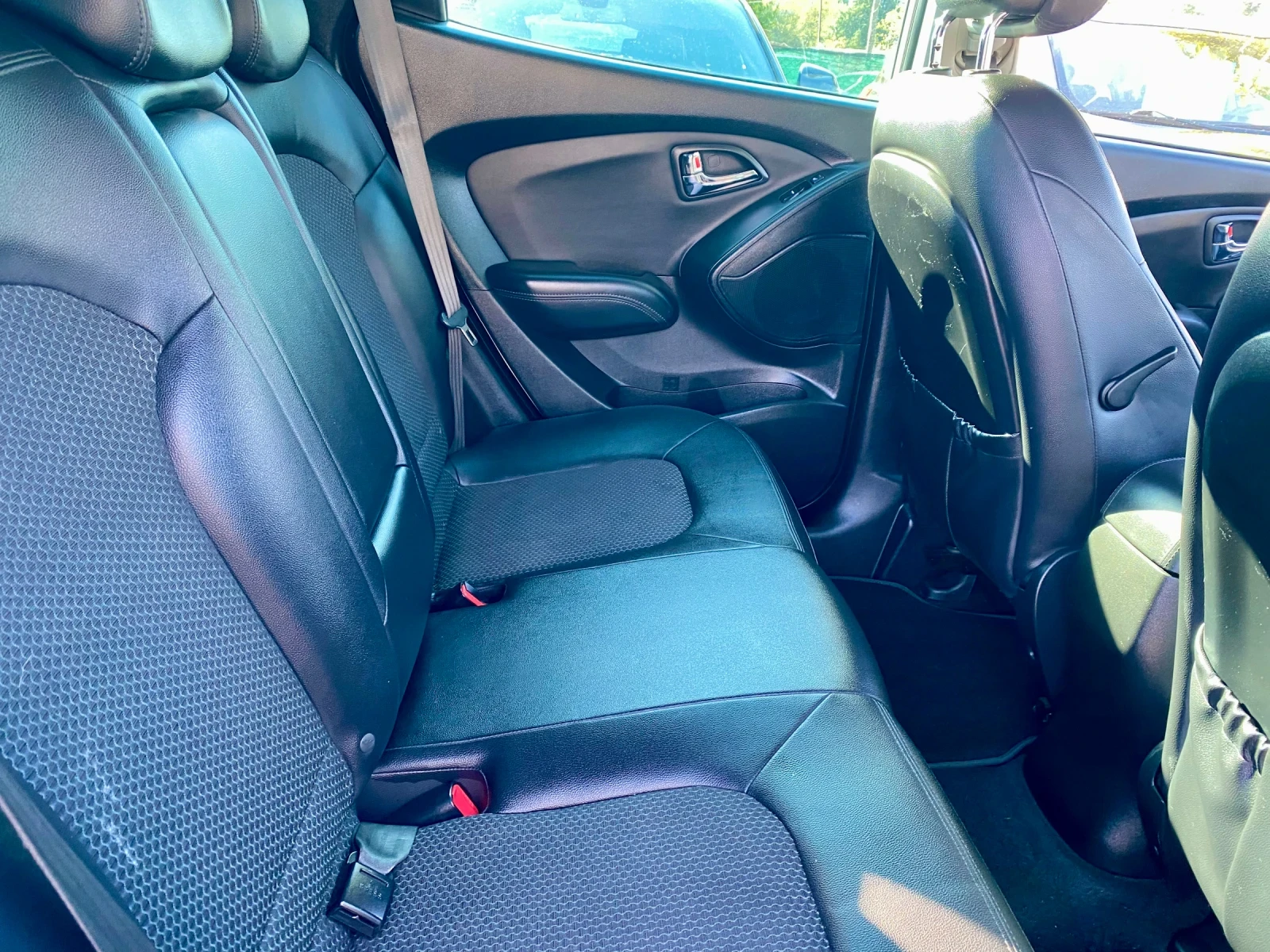 Hyundai IX35, снимка 9 - Автомобили и джипове - 56137541