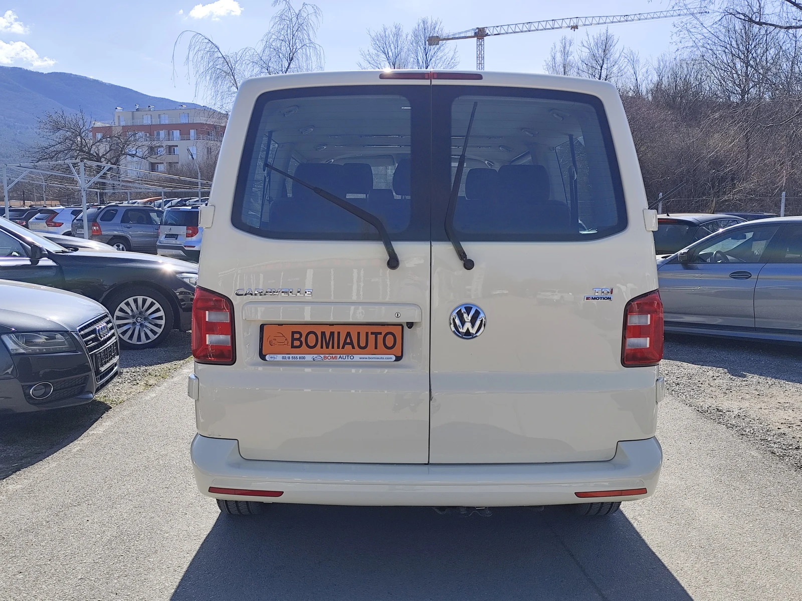 VW Caravelle 2.0TDi-150к.4MOTION* 9 MECTA* EURO6B* ДДС-ФАКТУРА, снимка 5 - Бусове и автобуси - 53680552