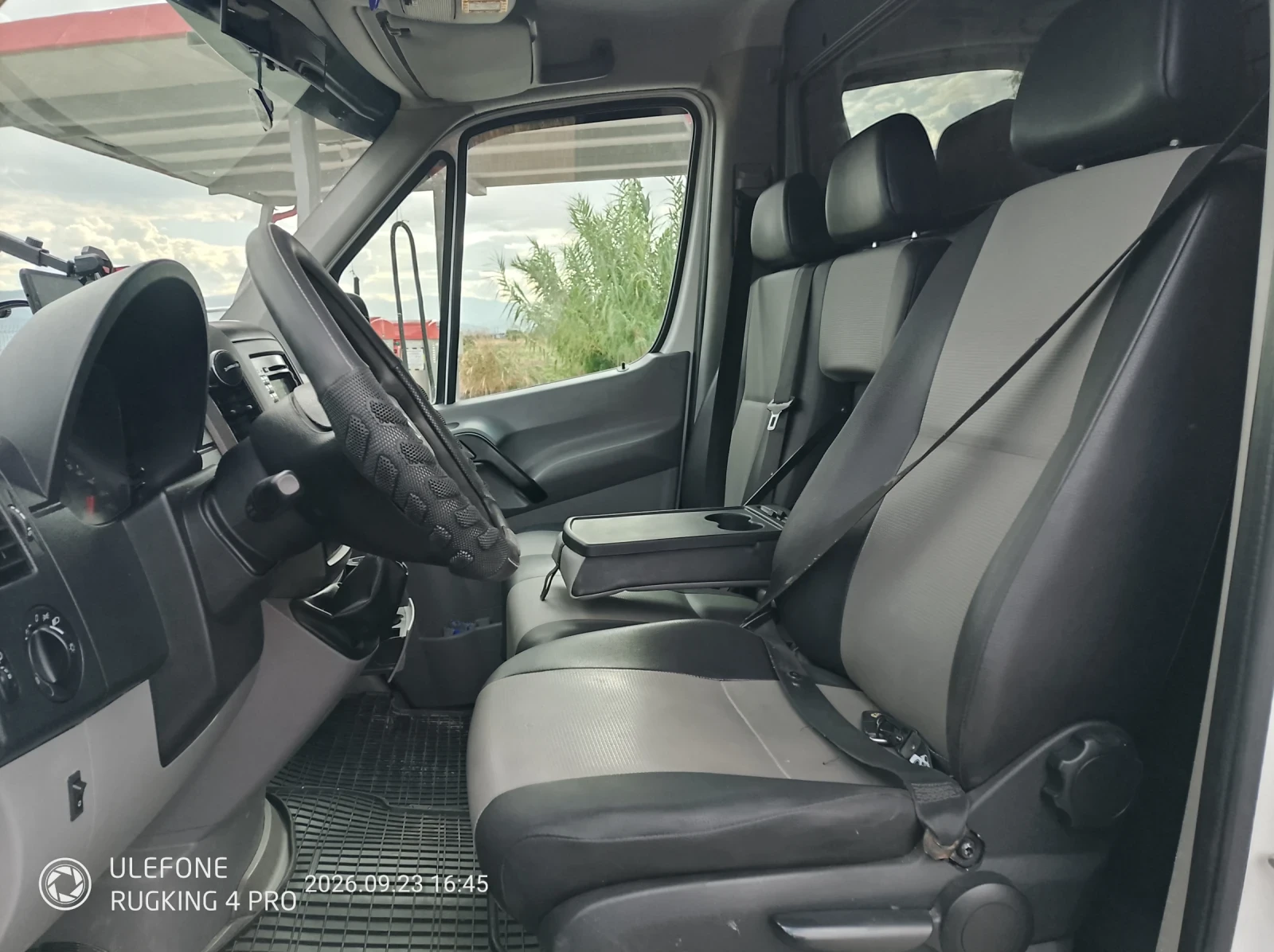 VW Crafter 2, 0  136, снимка 11 - Бусове и автобуси - 56205257