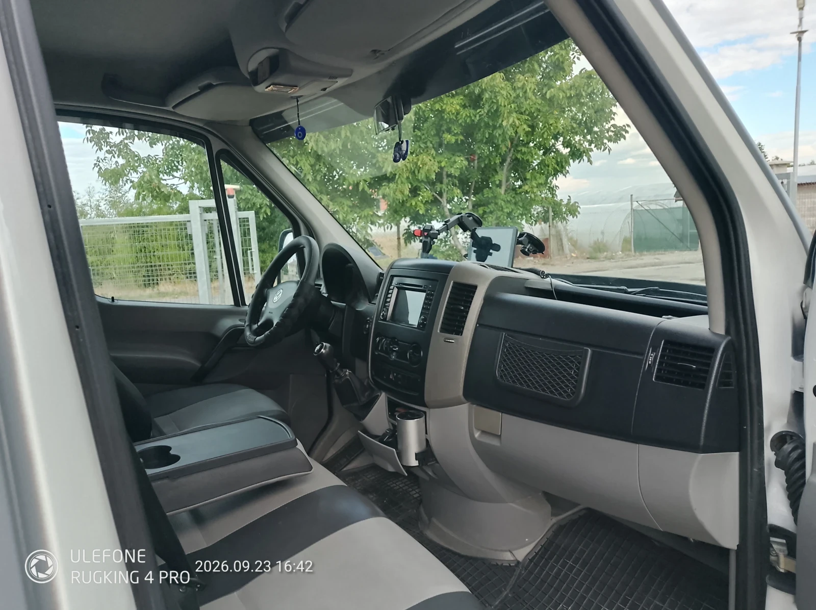 VW Crafter 2, 0  136, снимка 12 - Бусове и автобуси - 56205257