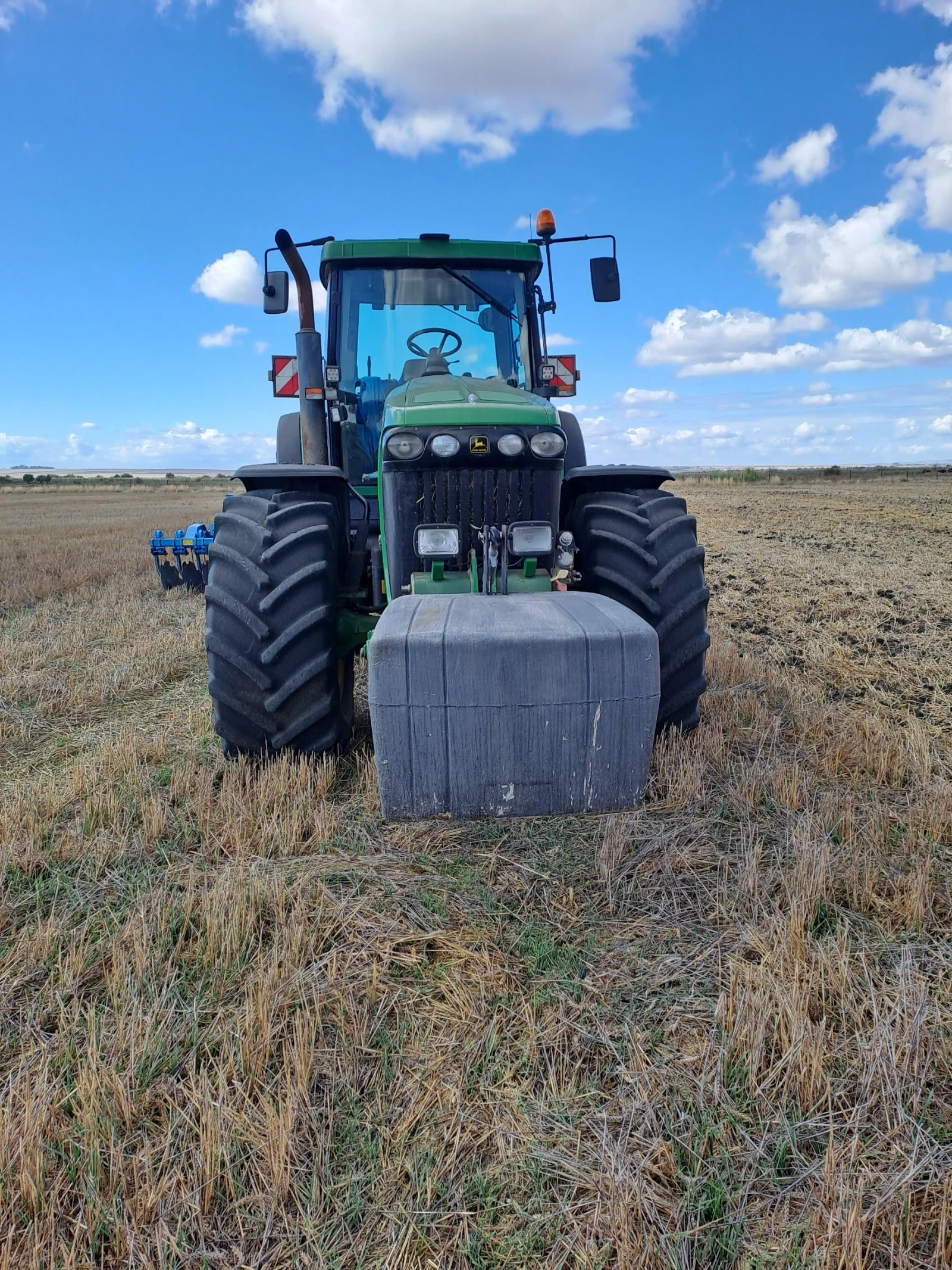 Трактор John Deere 8120 - изображение 2