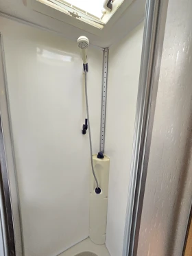 Каравана HYMER / ERIBA 470, снимка 11