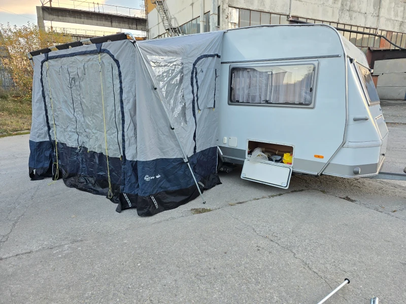 Каравана HYMER / ERIBA 470, снимка 12 - Каравани и кемпери - 52093016