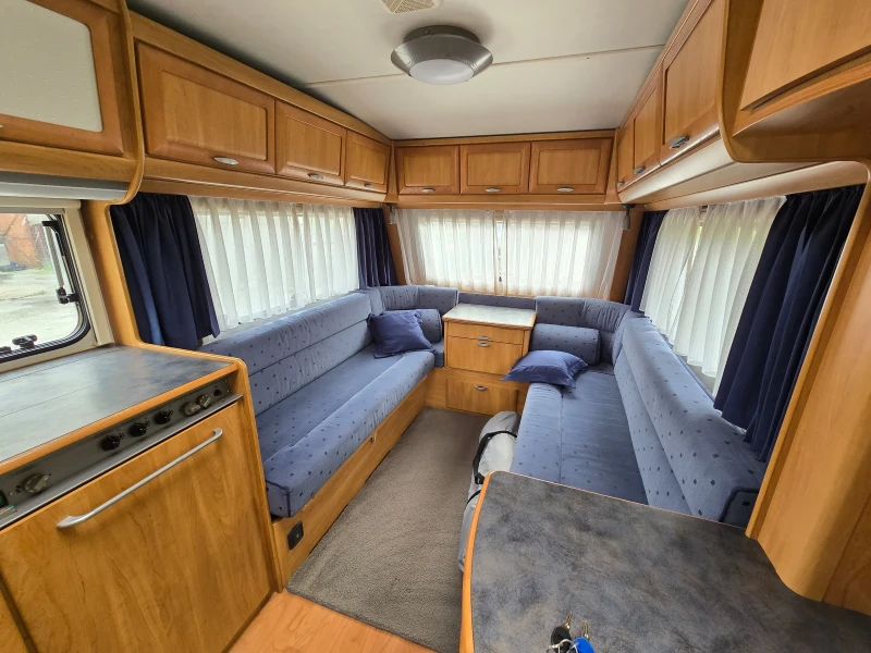 Каравана HYMER / ERIBA 470, снимка 10 - Каравани и кемпери - 52093016
