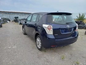 Toyota Verso 2.0d4d-126кс-на части, снимка 4