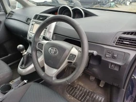 Toyota Verso 2.0d4d-126кс-на части, снимка 10