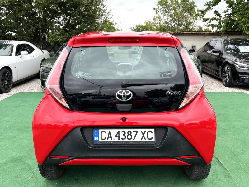 Toyota Aygo 1.0 , снимка 6 - Автомобили и джипове - 46009343