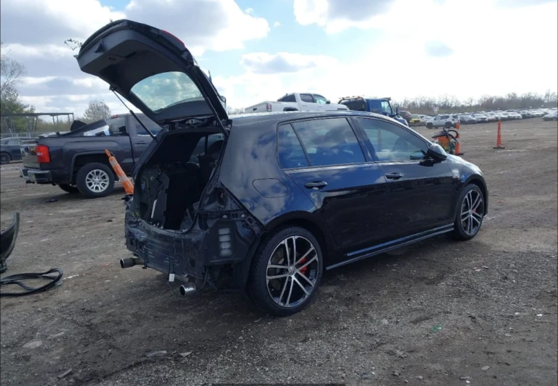 VW Golf GTI, снимка 6 - Автомобили и джипове - 48367611