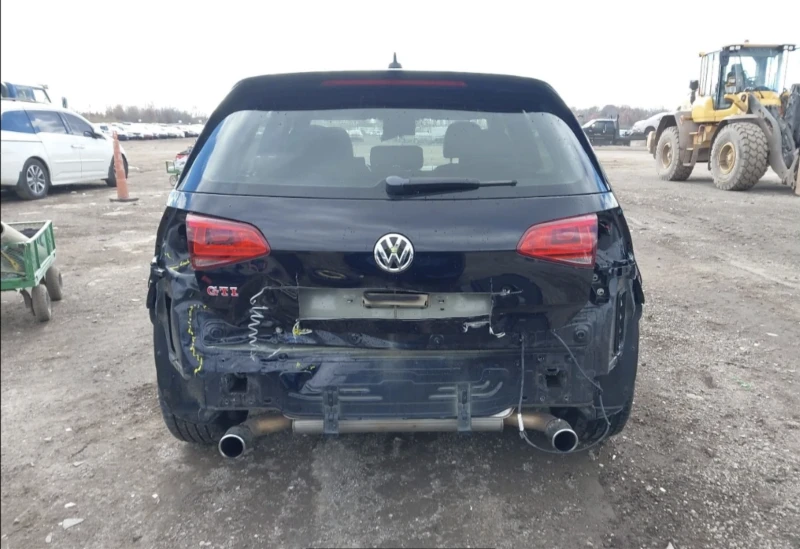 VW Golf GTI, снимка 5 - Автомобили и джипове - 48367611