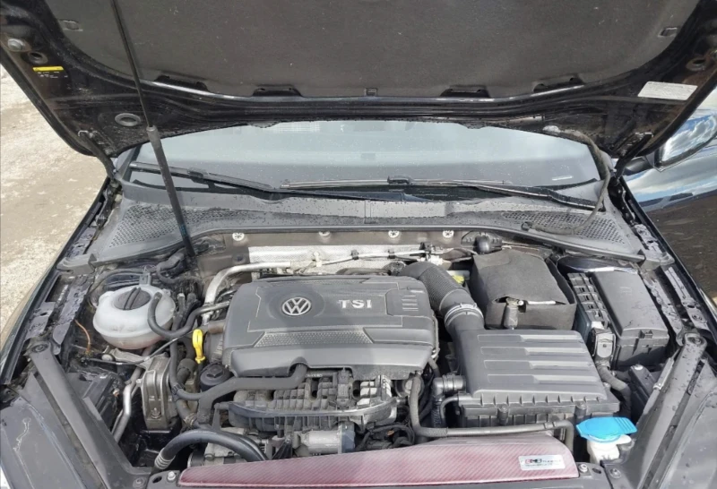 VW Golf GTI, снимка 12 - Автомобили и джипове - 48367611