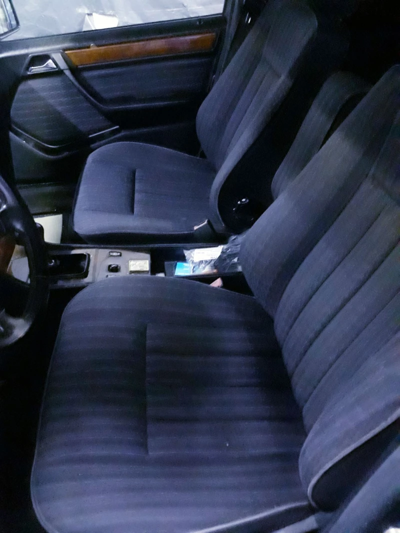 Mercedes-Benz E 200 Е200, снимка 11 - Автомобили и джипове - 50729163