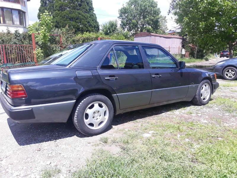 Mercedes-Benz E 200 Е200, снимка 3 - Автомобили и джипове - 50729163