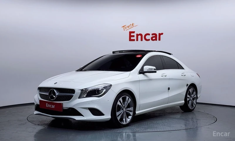 Mercedes-Benz CLA 200