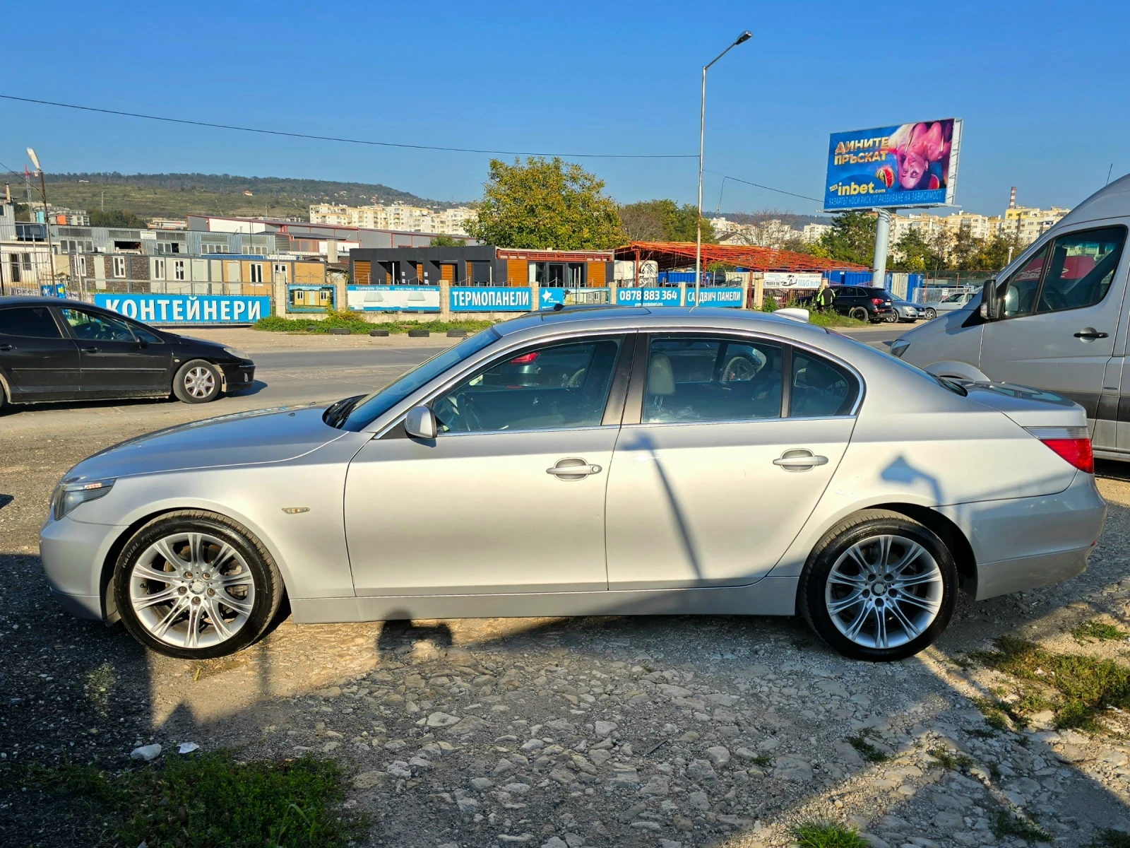 BMW 525 177к.с* КОЖА* MEMO* NAVI* DYNAMIC LIGHT  - изображение 4