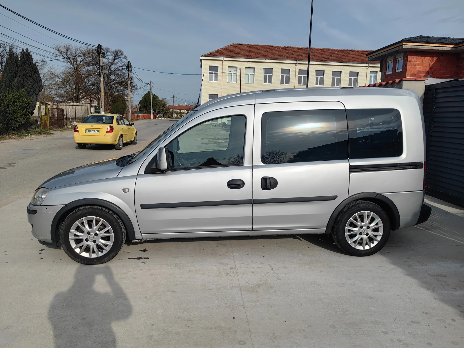 Opel Combo 1.3CDTI 75кс. Клима - изображение 2